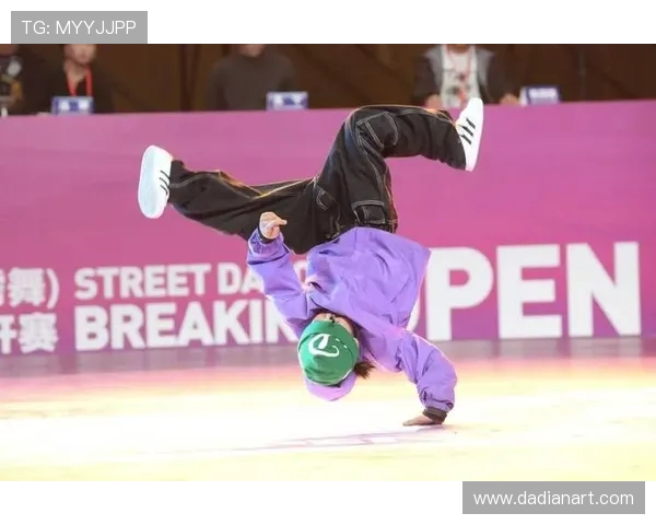 上海街舞队耐力之争引发热议舞者们的坚持与挑战交织的故事