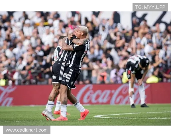 克鲁塞罗与河床激战正酣比分揭晓引发球迷热议