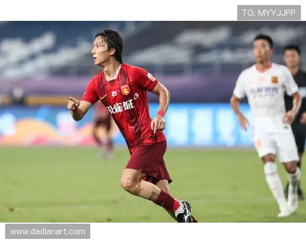武汉卓尔迎战河北华夏争夺胜利期待精彩对决与球迷热情支持